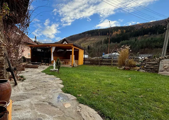 Roubenka Villa Vír